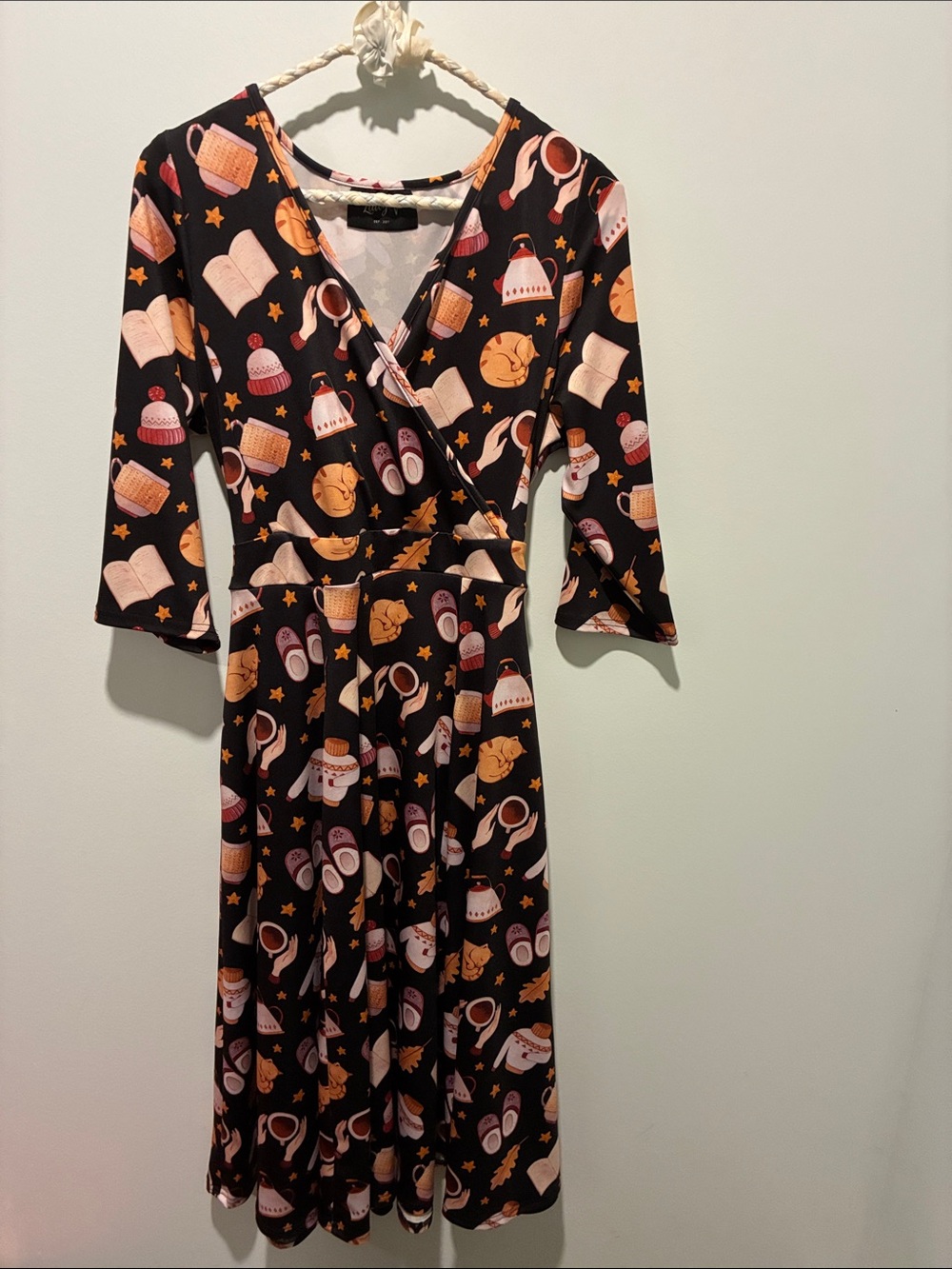 LADY V LONDON Cat Slippers Kettle Hat Tea Motif Dress Size Small